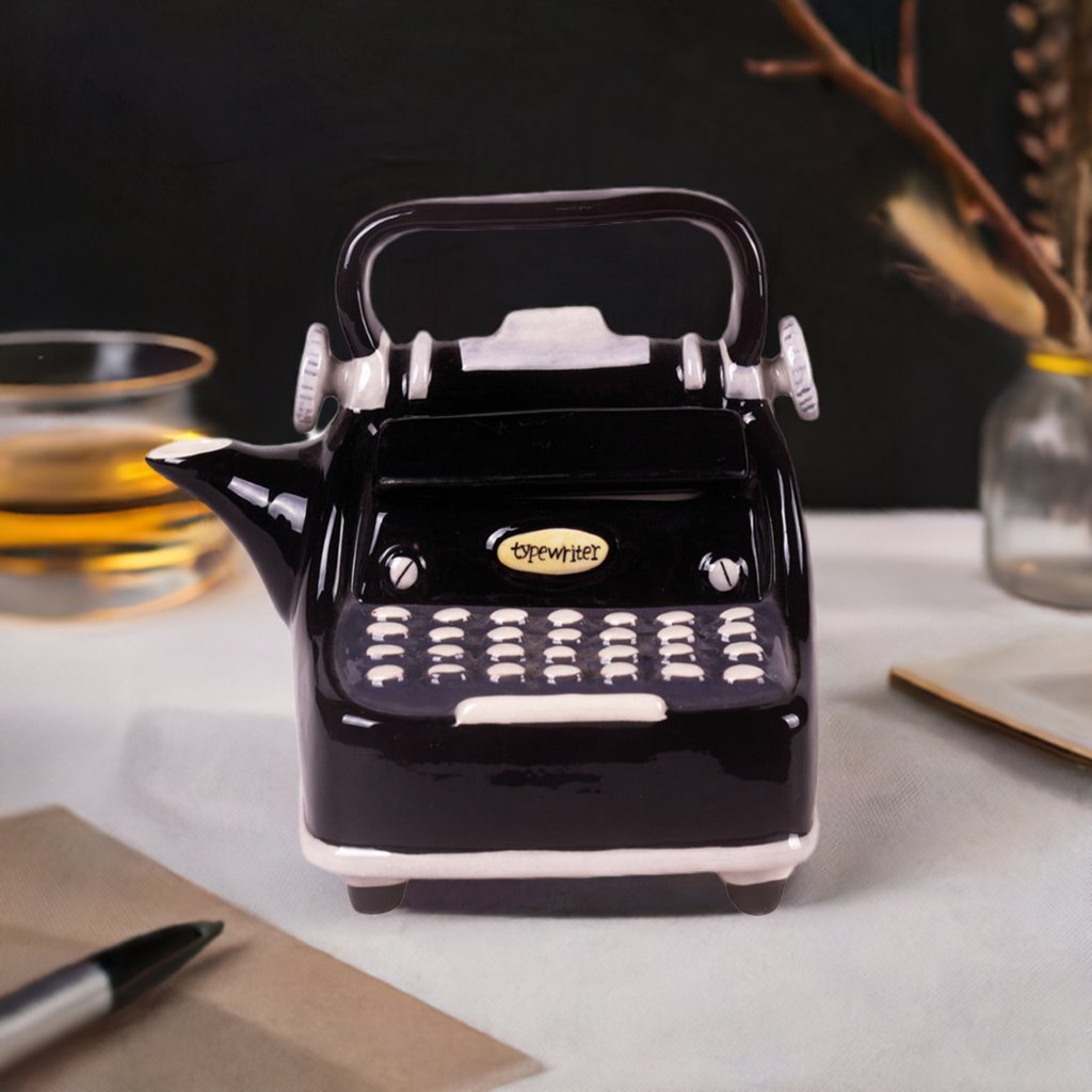 Designer Teekanne Schreibmaschine Handbemalt - Jameson & Tailor